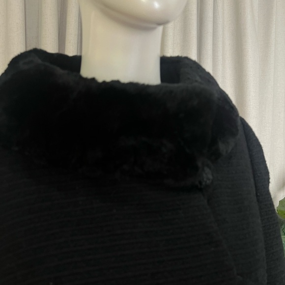 Vintage 1960's Textured Black Wool Coat with Faux Fur Collar and Cuffs - Picture 9 of 10